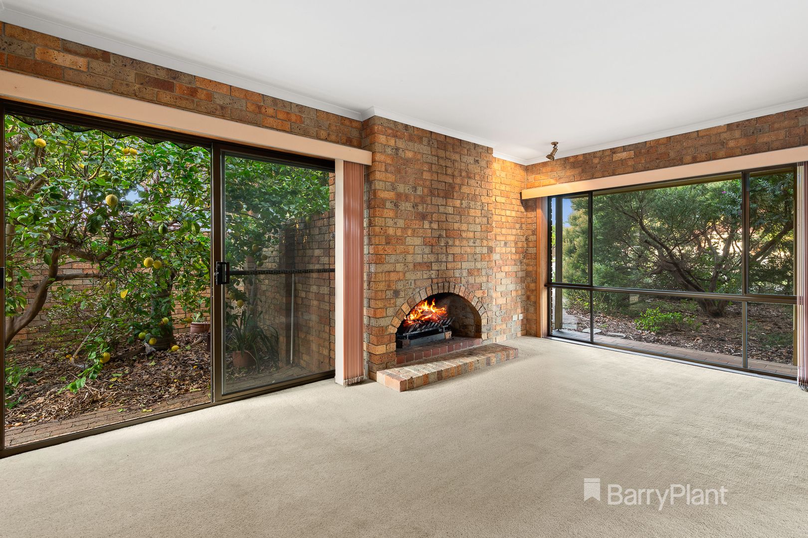 1/6 Devon Drive, Doncaster East VIC 3109, Image 1