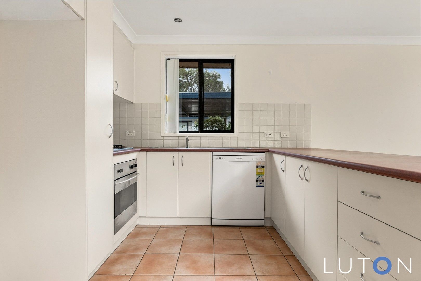 1/14 Harris Street, Hackett ACT 2602, Image 0