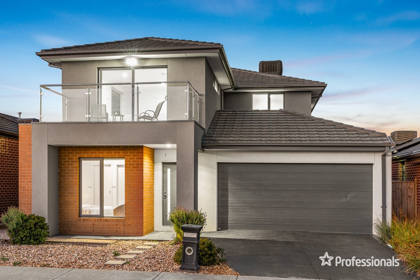 5 bedrooms House in 20 Weinstock Road TRUGANINA VIC, 3029