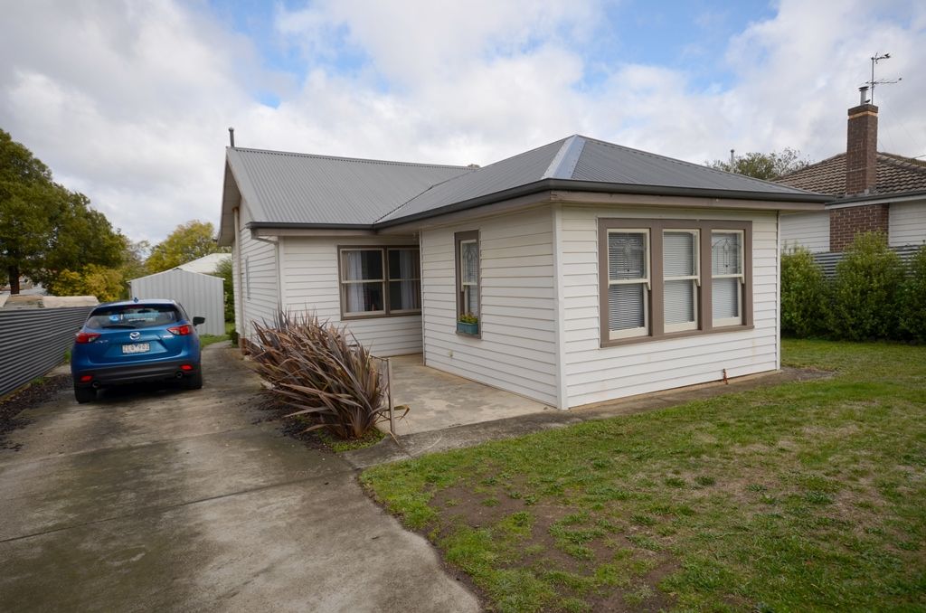 3 bedrooms House in 113 Foster Street REDAN VIC, 3350