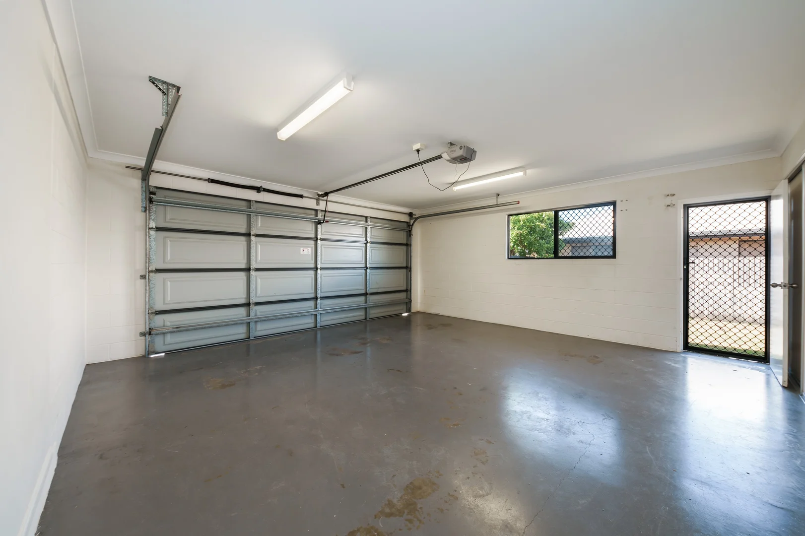 Additional image 19 of 6 Lochern Way, Bushland Beach QLD 4818