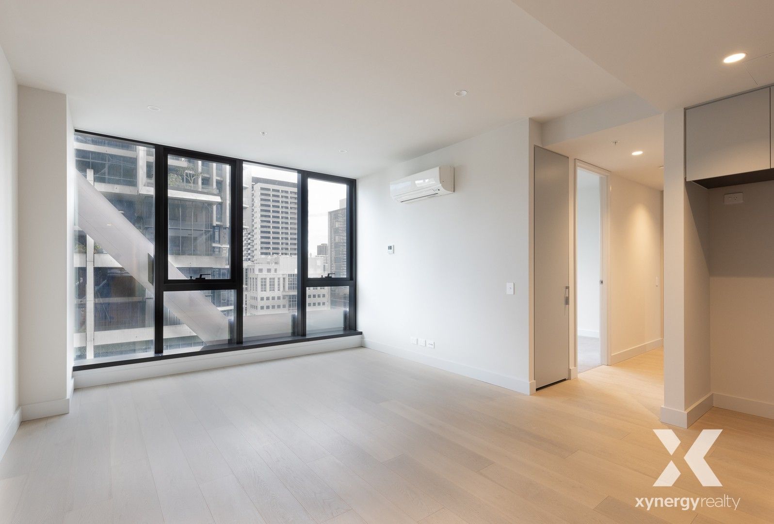 2 bedrooms Apartment / Unit / Flat in 4102/318 Queen Street MELBOURNE VIC, 3000