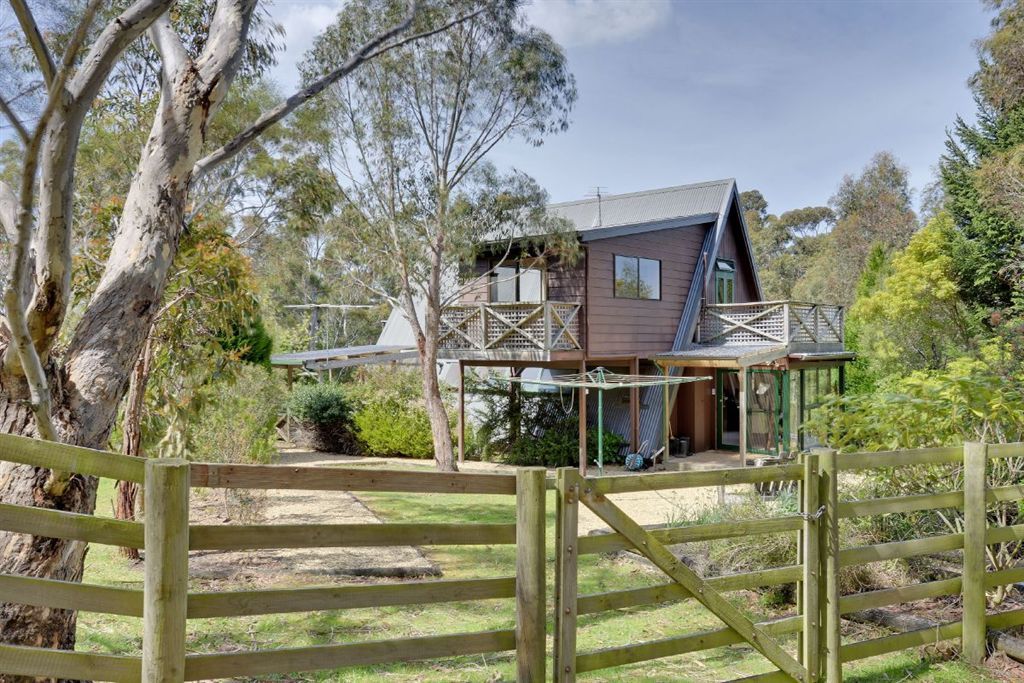 2 Ridgeway Road, Ridgeway TAS 7054, Image 2