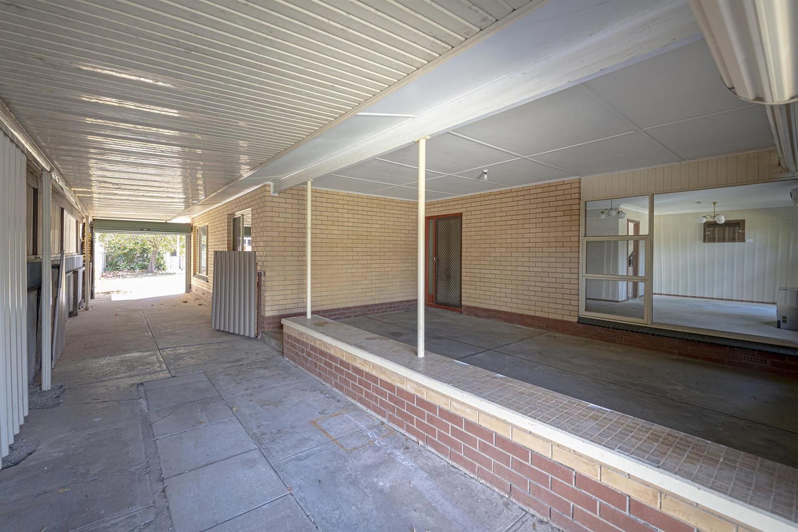 21 Jocelyn Terrace, Parafield Gardens SA 5107, Image 2