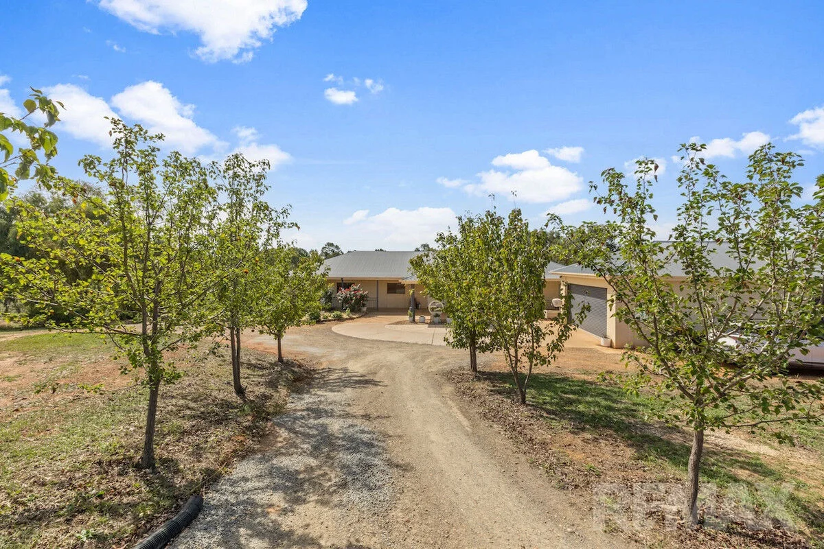 Primary image of 62 Riverview Drive, Moorong NSW 2650