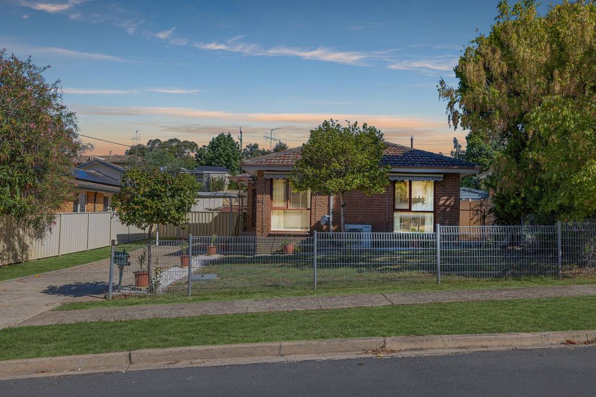 Picture of 52 Early Street, QUEANBEYAN NSW 2620