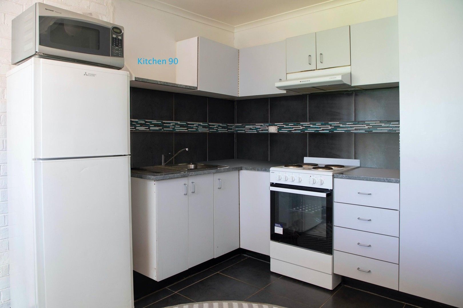 4 bedrooms House in 90-92 Arthur Street WELLINGTON NSW, 2820