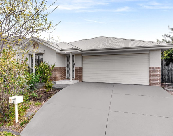 83 Greenfield Crescent, Elderslie NSW 2570