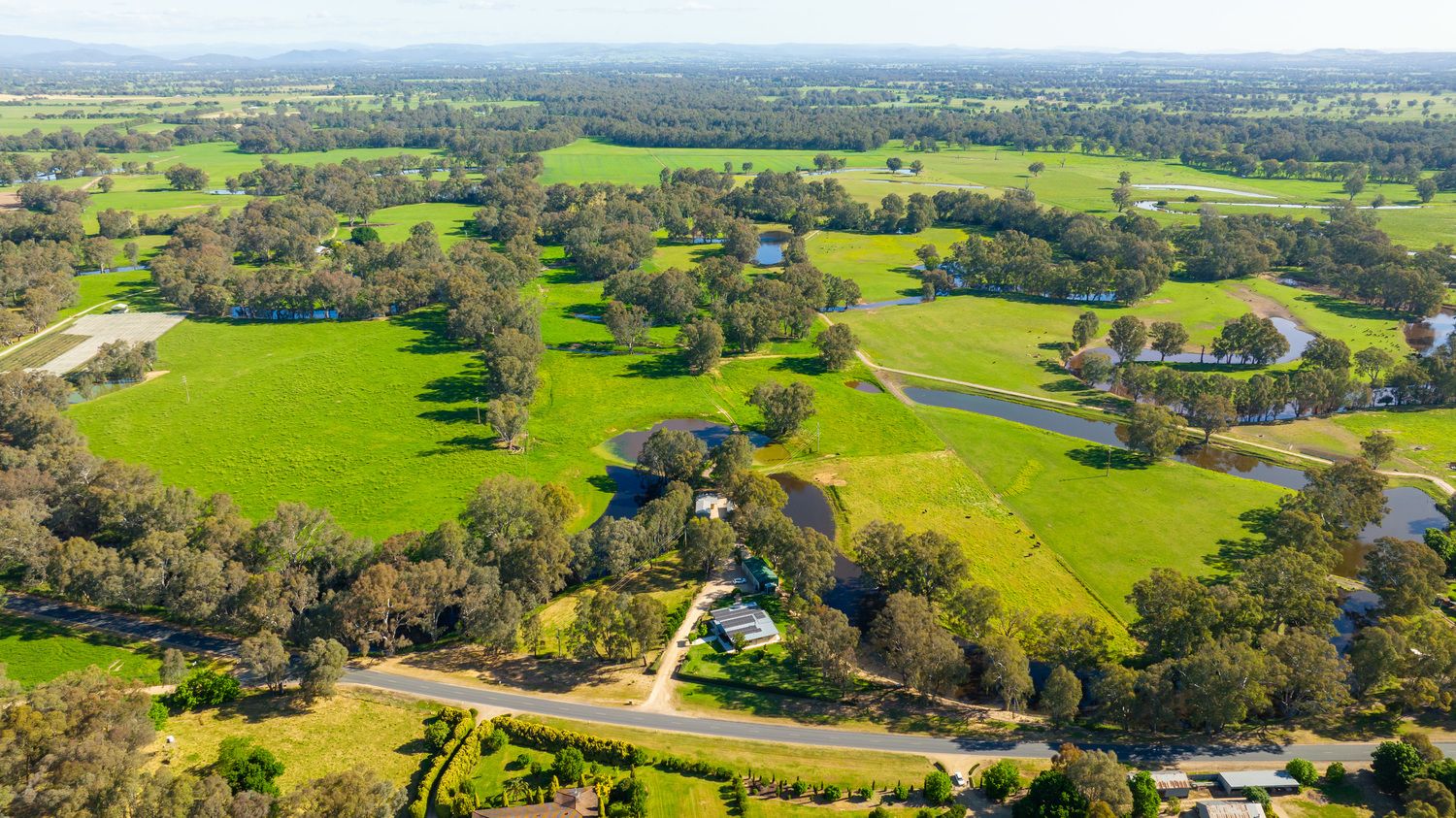 Oxley Downs/732 Oxley Flats Road, Oxley Flats VIC 3678, Image 1