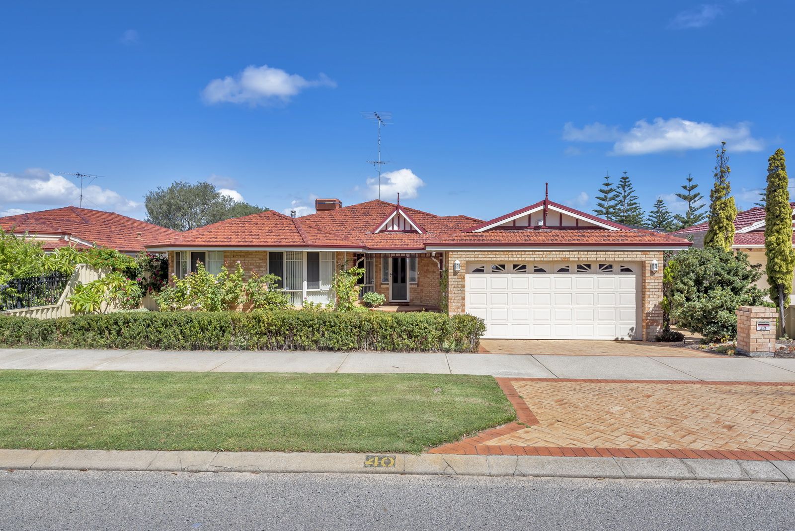 40 Pollard Way, Warnbr Property History & Address Research Domain