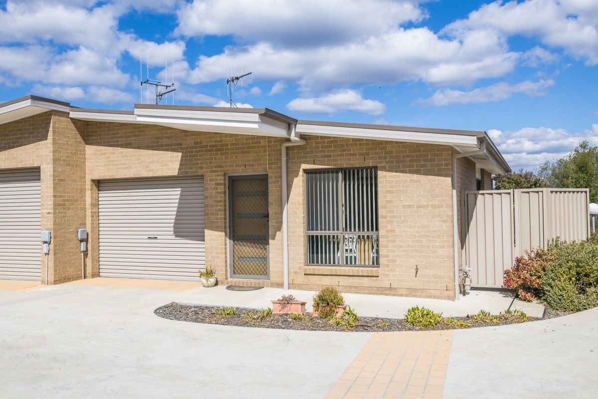 2/26 Carrington Street, Queanbeyan East NSW 2620, Image 0