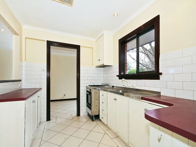 10 Edmund Street, Christie Downs SA 5164, Image 1