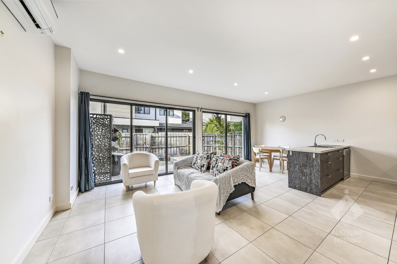 3 bedrooms Townhouse in 3/1416 North Road CLAYTON VIC, 3168