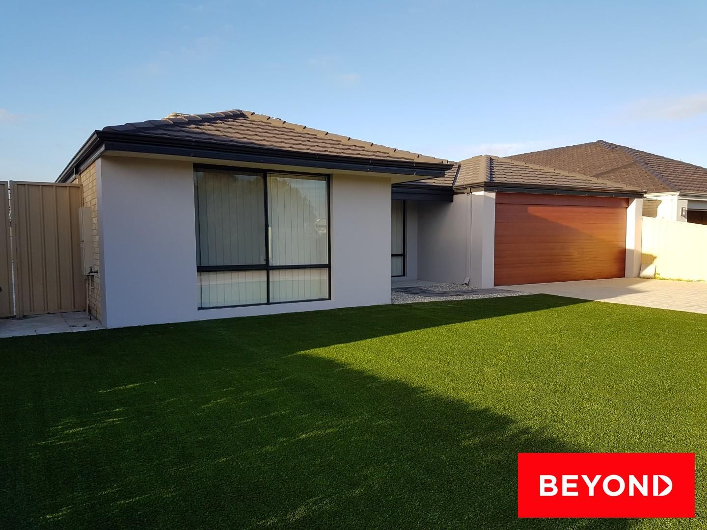 8 Auckland Parade, Canning Vale WA 6155, Image 2