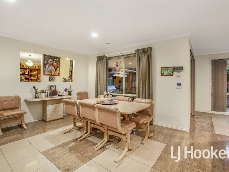 4 Red Oak Terrace, Lyndhurst VIC 3975, Image 2