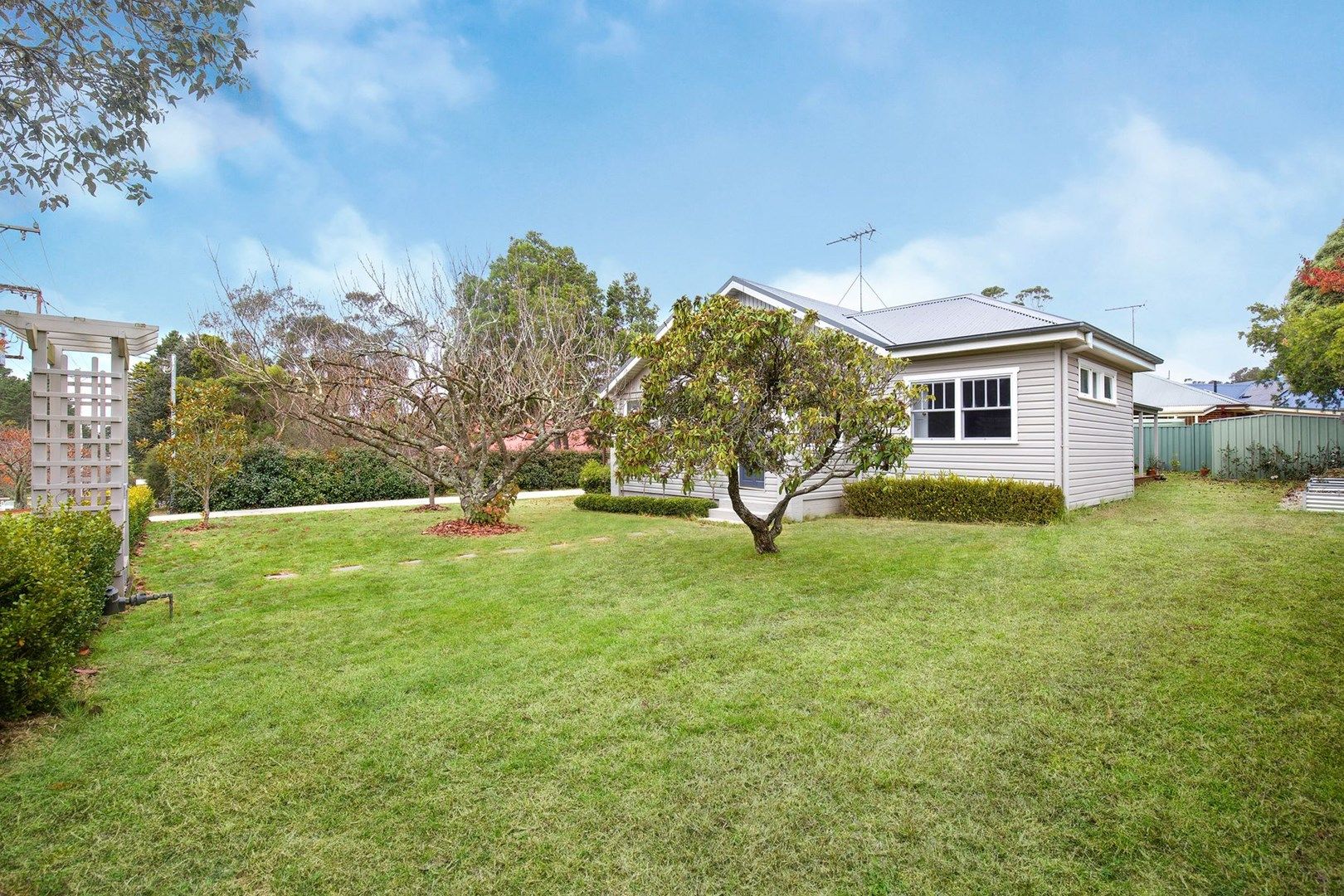 112 Waratah Road, Wentworth Falls NSW 2782, Image 0