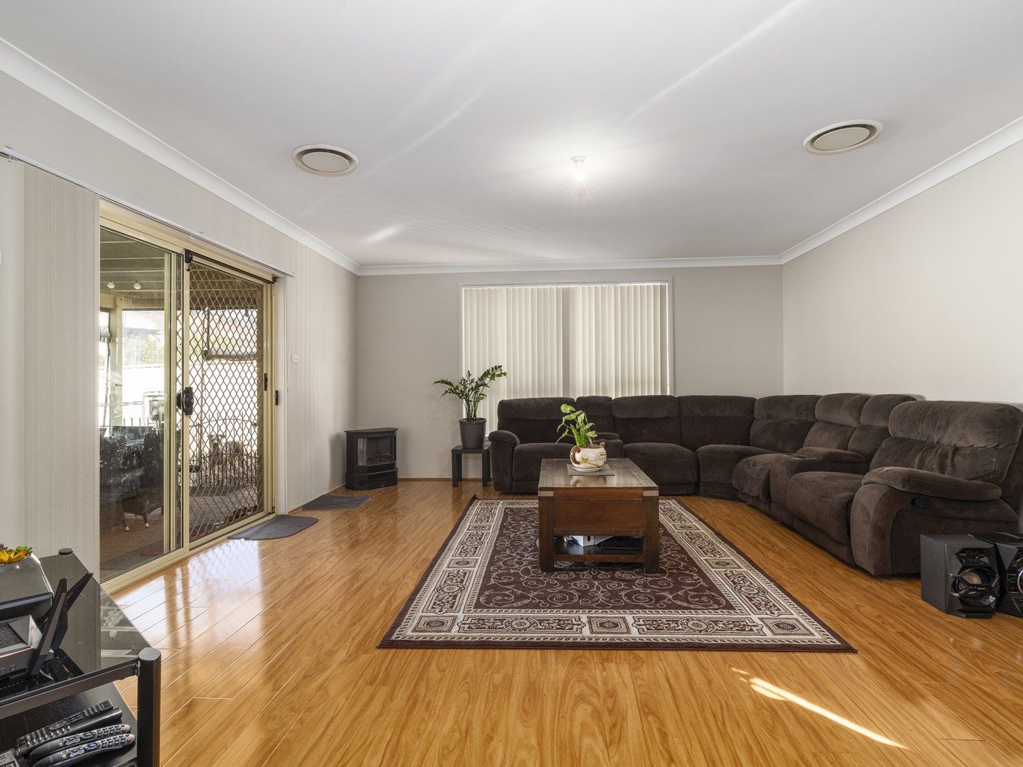 21 Coffs Harbour Ave, Hoxton Park NSW 2171, Image 1