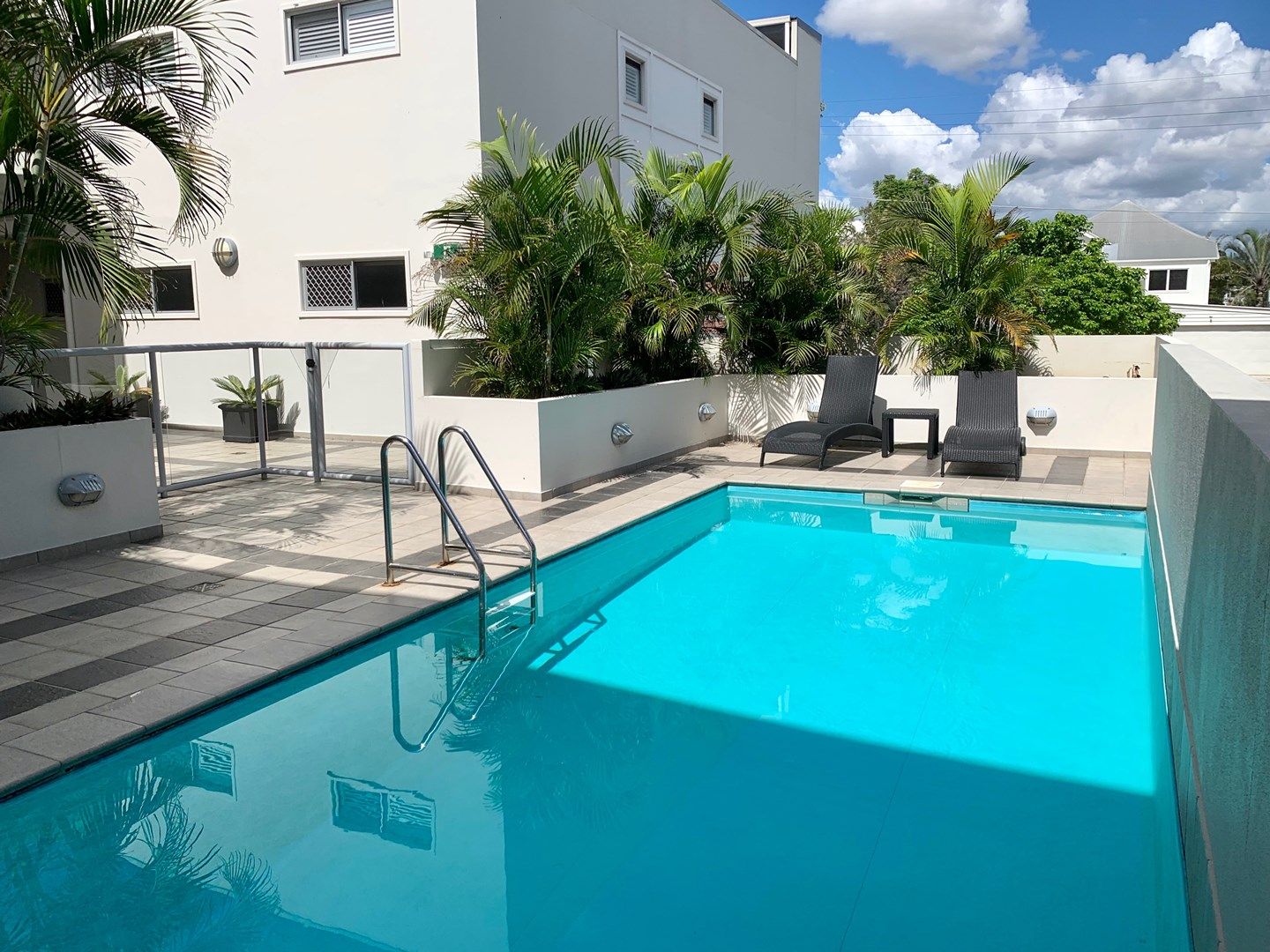 2 bedrooms Apartment / Unit / Flat in 8/200 Riding Road BALMORAL QLD, 4171