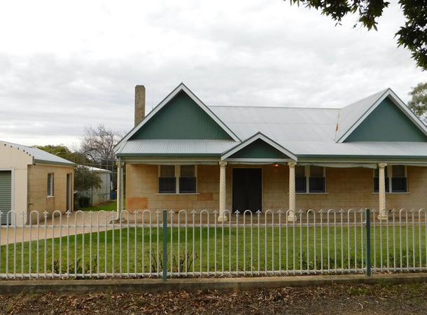 17 Fisher Street, Georgetown SA 5472