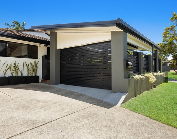 2/6 Russell Court, Miami QLD 4220