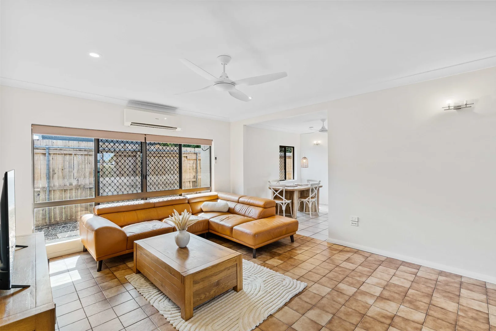 Additional image 8 of 3 Amarina Close, Caravonica QLD 4878