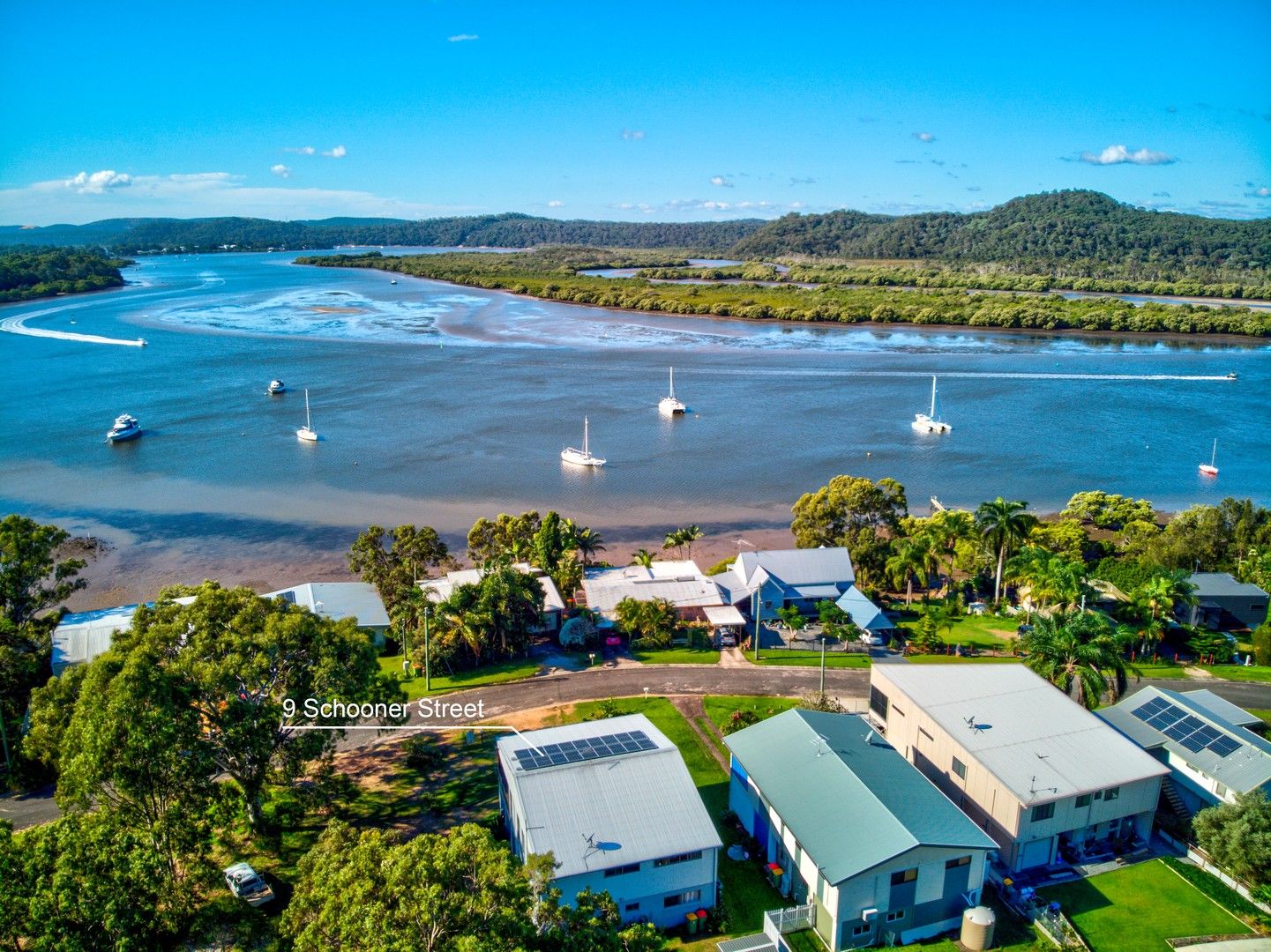 3 bedrooms House in 9 Schooner Street RUSSELL ISLAND QLD, 4184