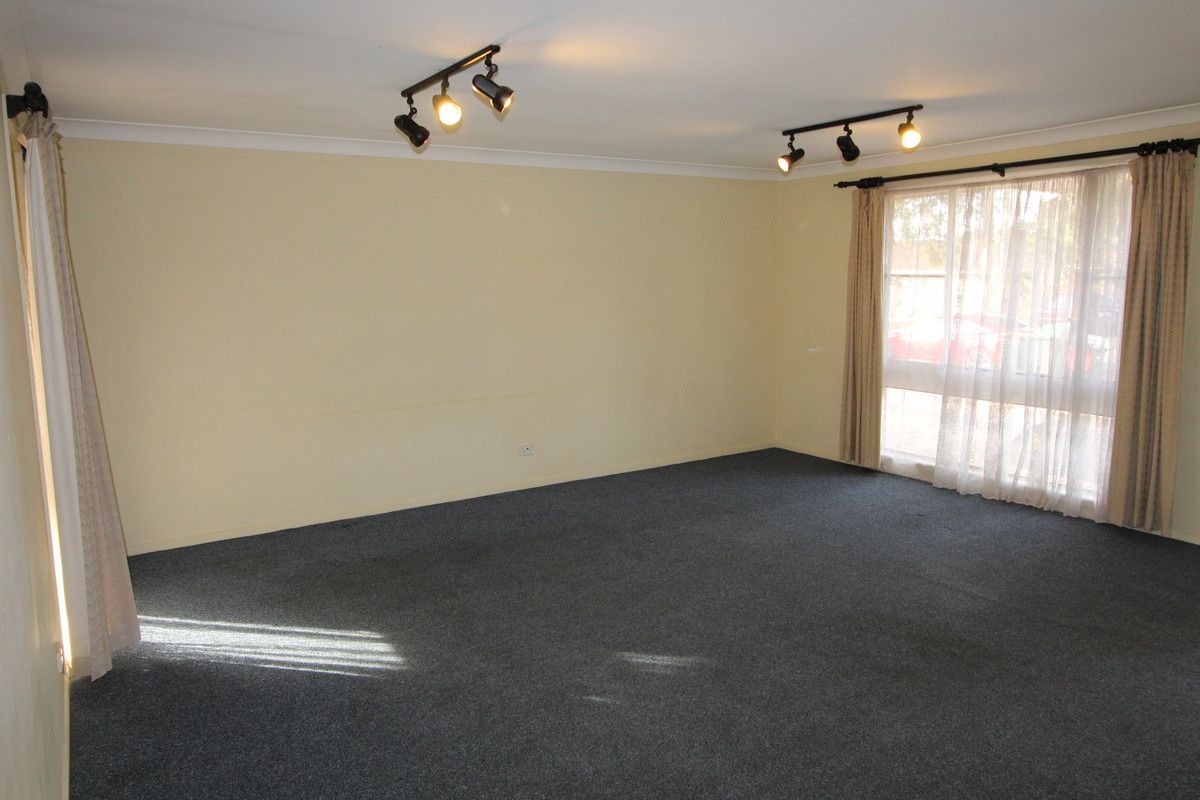 23 Manning Place, Currans Hill NSW 2567, Image 2