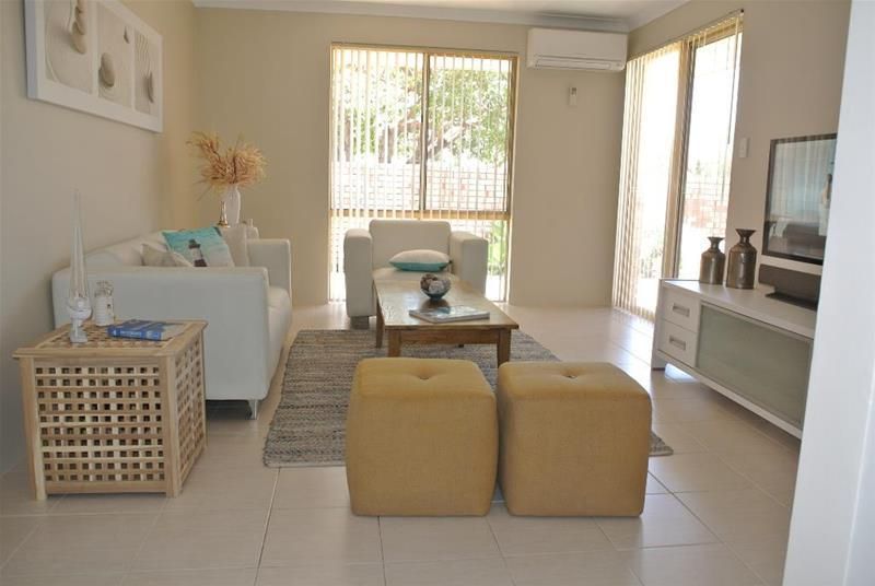 3 bedrooms Villa in 1/125 Grand Promenade DOUBLEVIEW WA, 6018