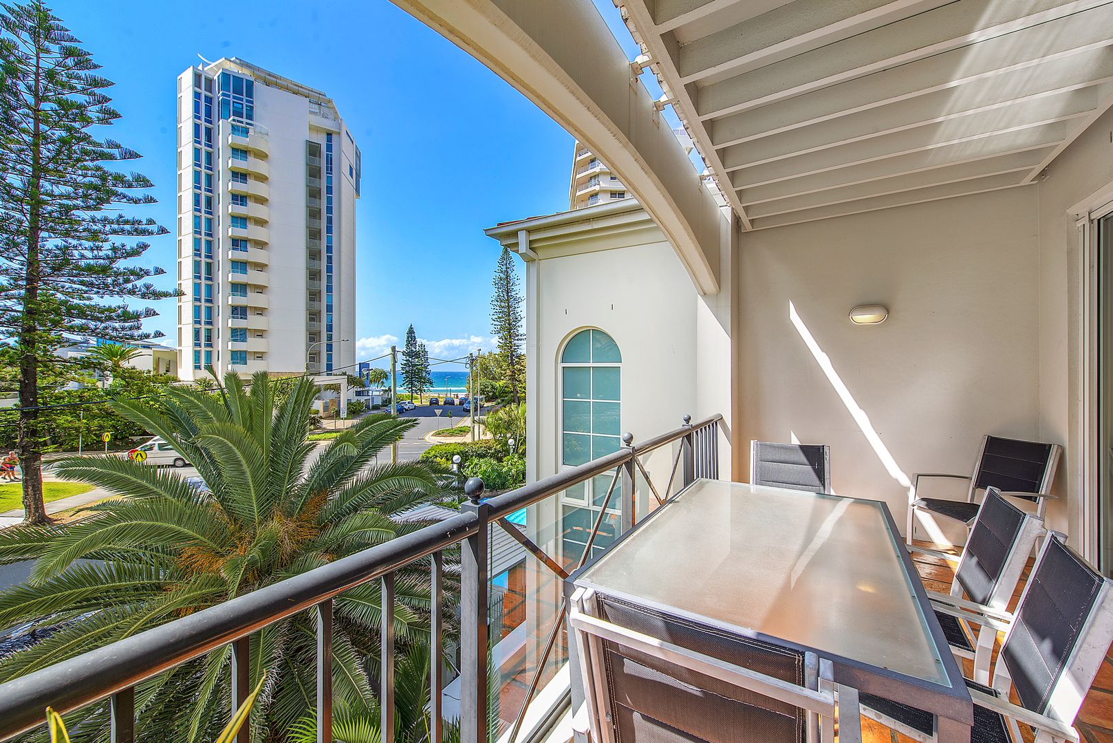 4 6 Northcliffe Terrace Surfers Paradise Qld 4217 Domain