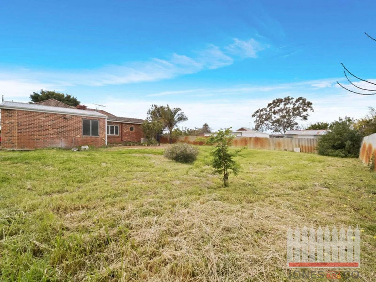 Additional image 11 of 141 Walter Road East, Bassendean WA 6054