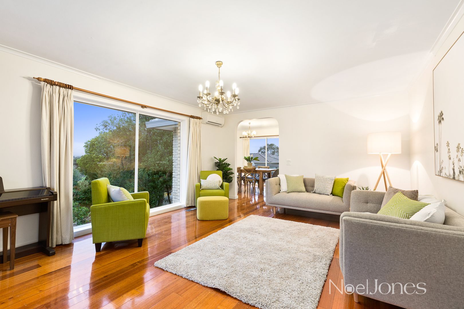 696 Highbury Road, Glen Waverley VIC 3150, Image 1