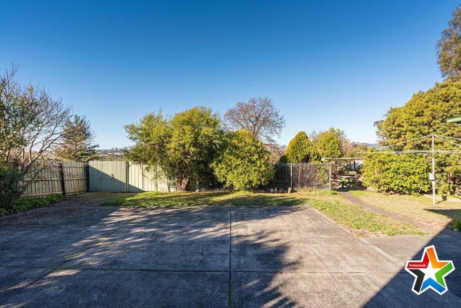 18 Humber Road, Croydon North VIC 3136, Image 2