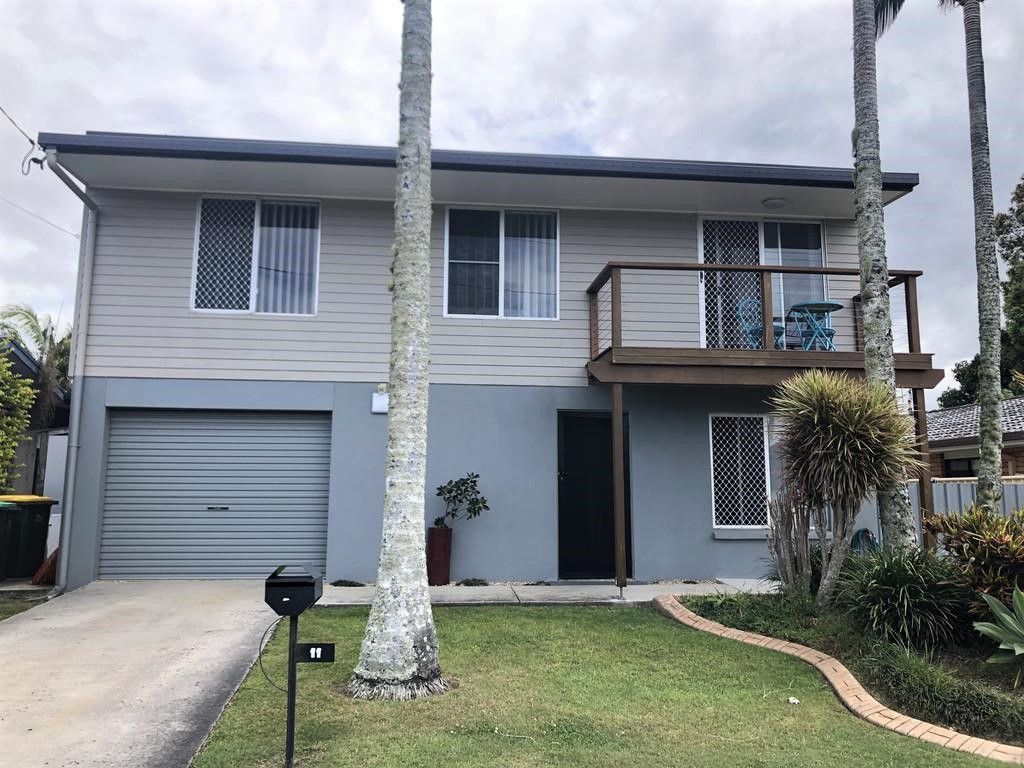 4 bedrooms House in 11 Cook Street YAMBA NSW, 2464