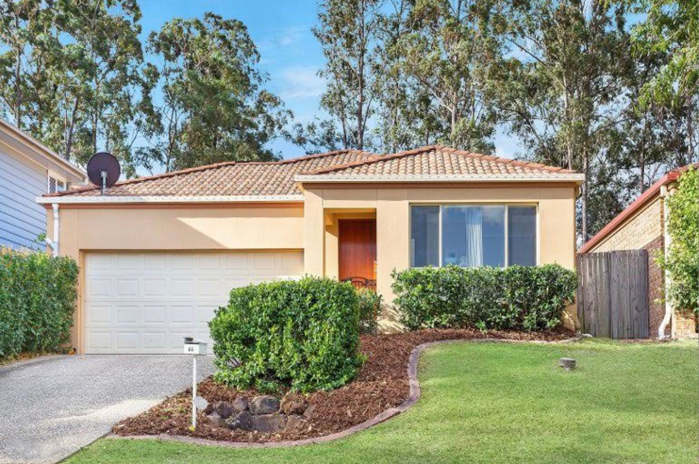 4 bedrooms House in 64 Berkshire Place SPRINGFIELD LAKES QLD, 4300