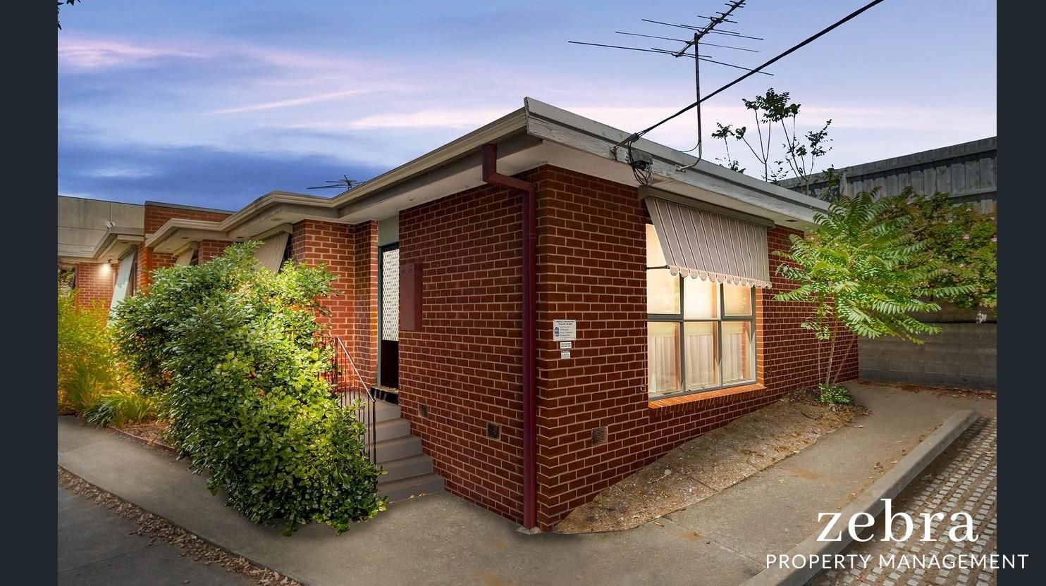 2 bedrooms House in 1/2 Mereweather Avenue FRANKSTON VIC, 3199