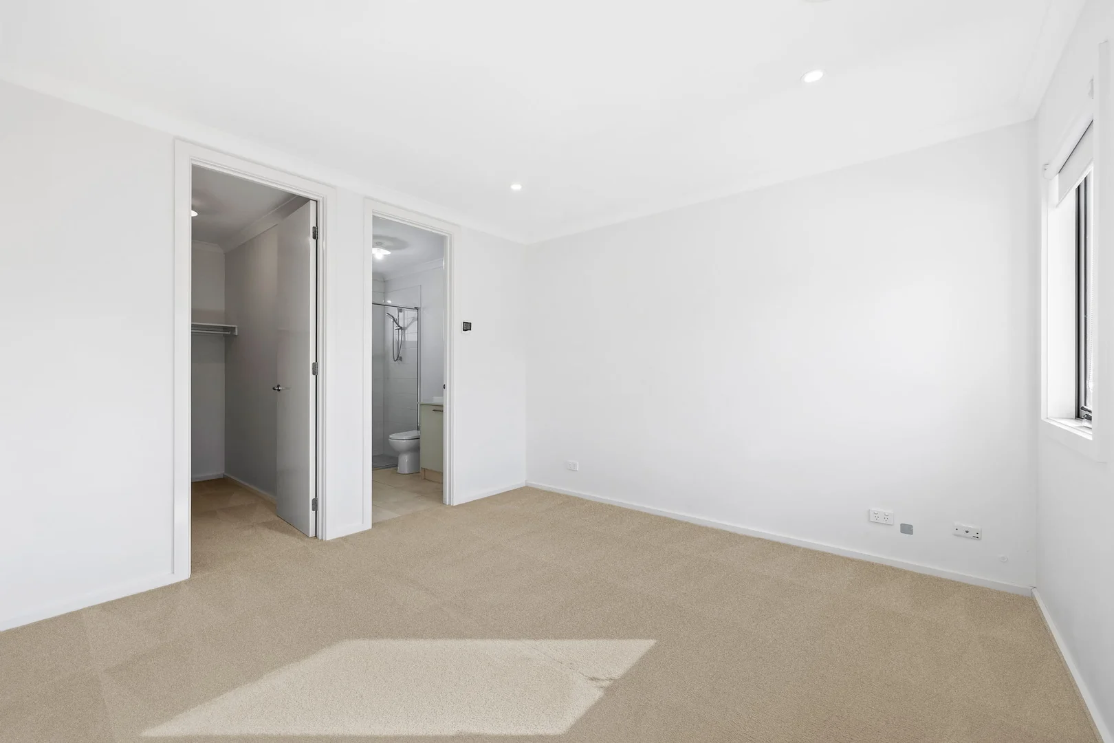 Additional image 5 of 4/9 Highfield Road, Doncaster East VIC 3109