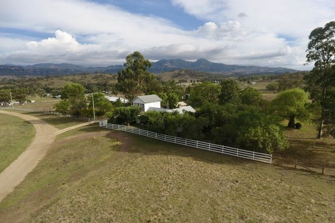 Picture of 14 Lorraine Street, WINGEN NSW 2337