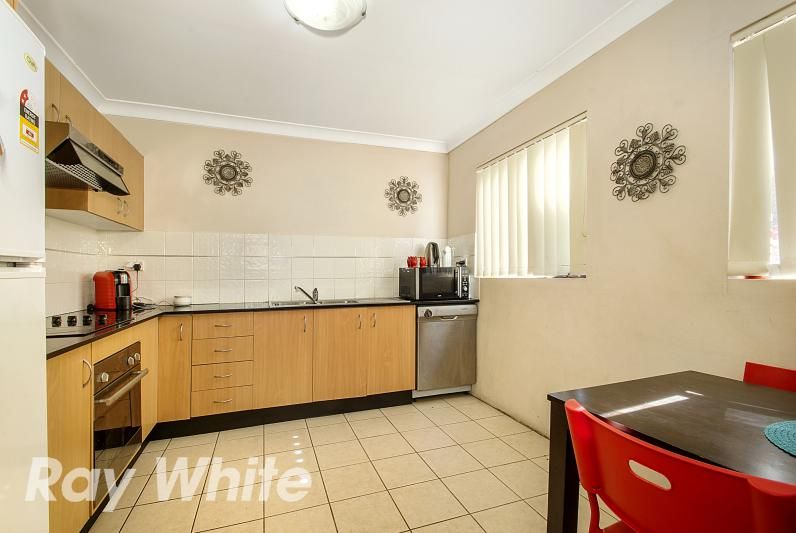 10/241 Old Windsor Road, OLD TOONGABBIE NSW 2146, Image 2