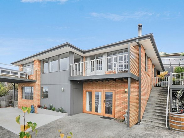 2/8 Fielding Drive, West Hobart TAS 7000