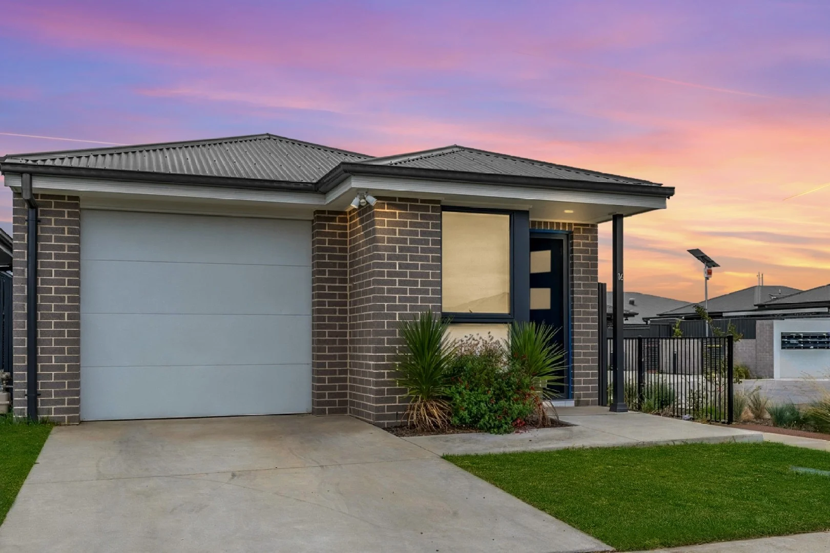 16 Pearl Court, Orange NSW 2800