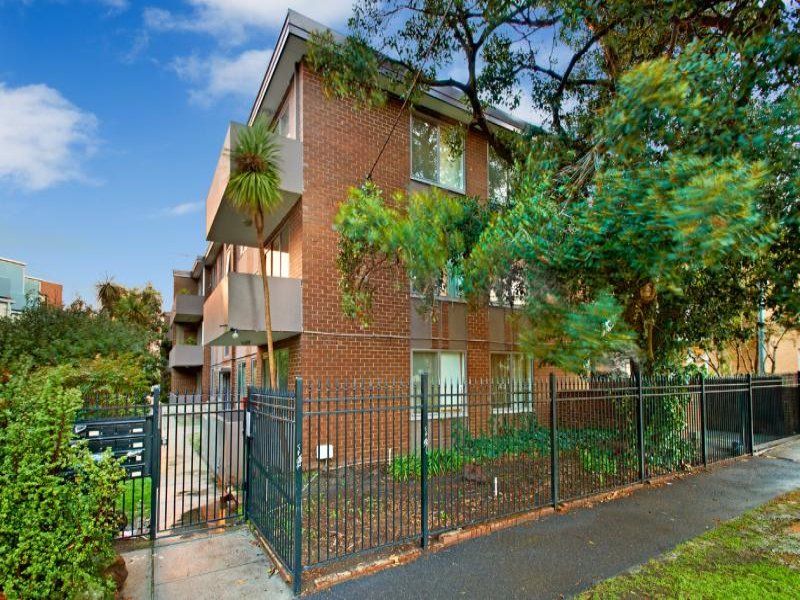 2/7 Dickens Street, Elwood VIC 3184, Image 0