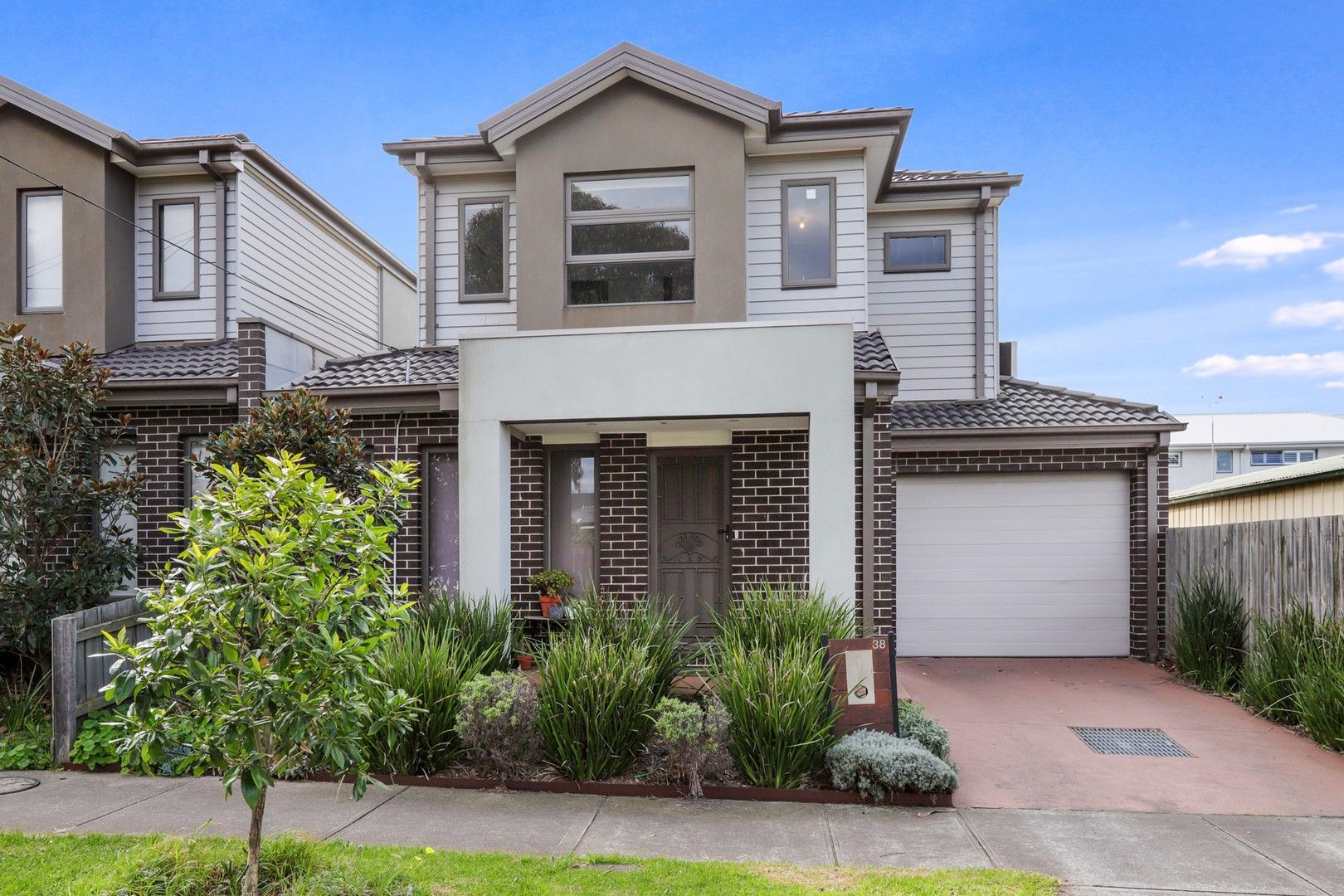 3 bedrooms Townhouse in 38 Windsor Crescent ALTONA NORTH VIC, 3025