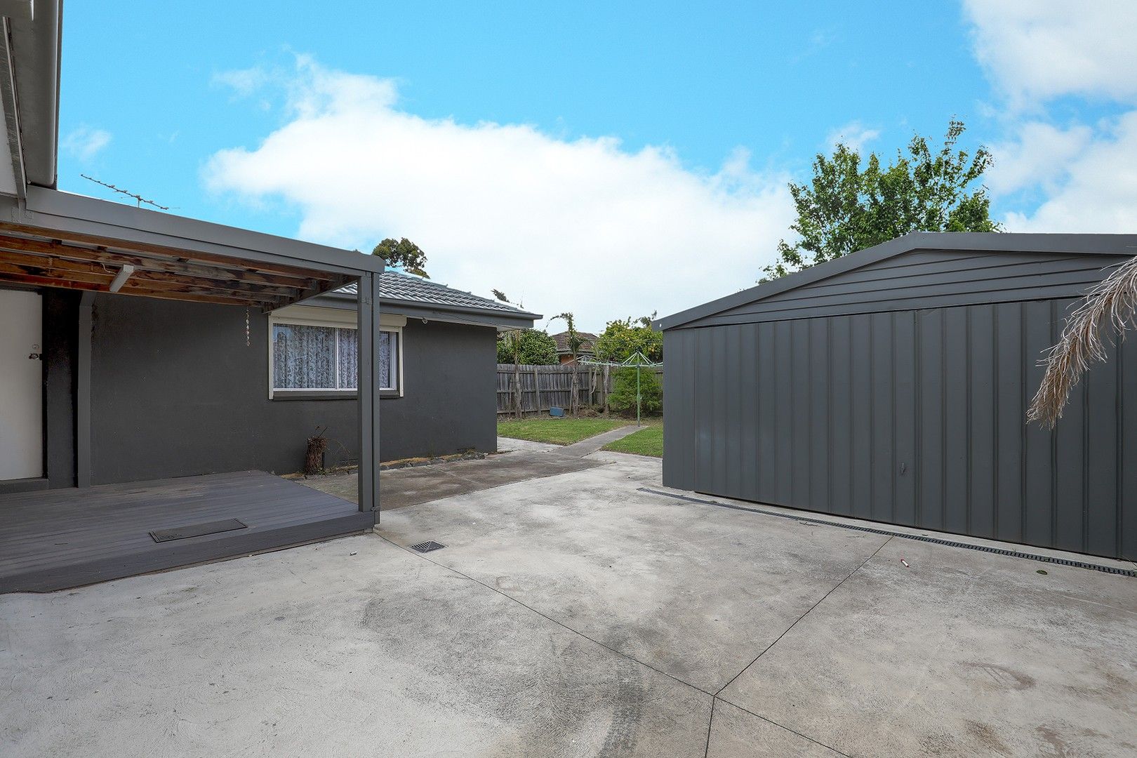 3 bedrooms House in 10 Lowson Street FAWKNER VIC, 3060