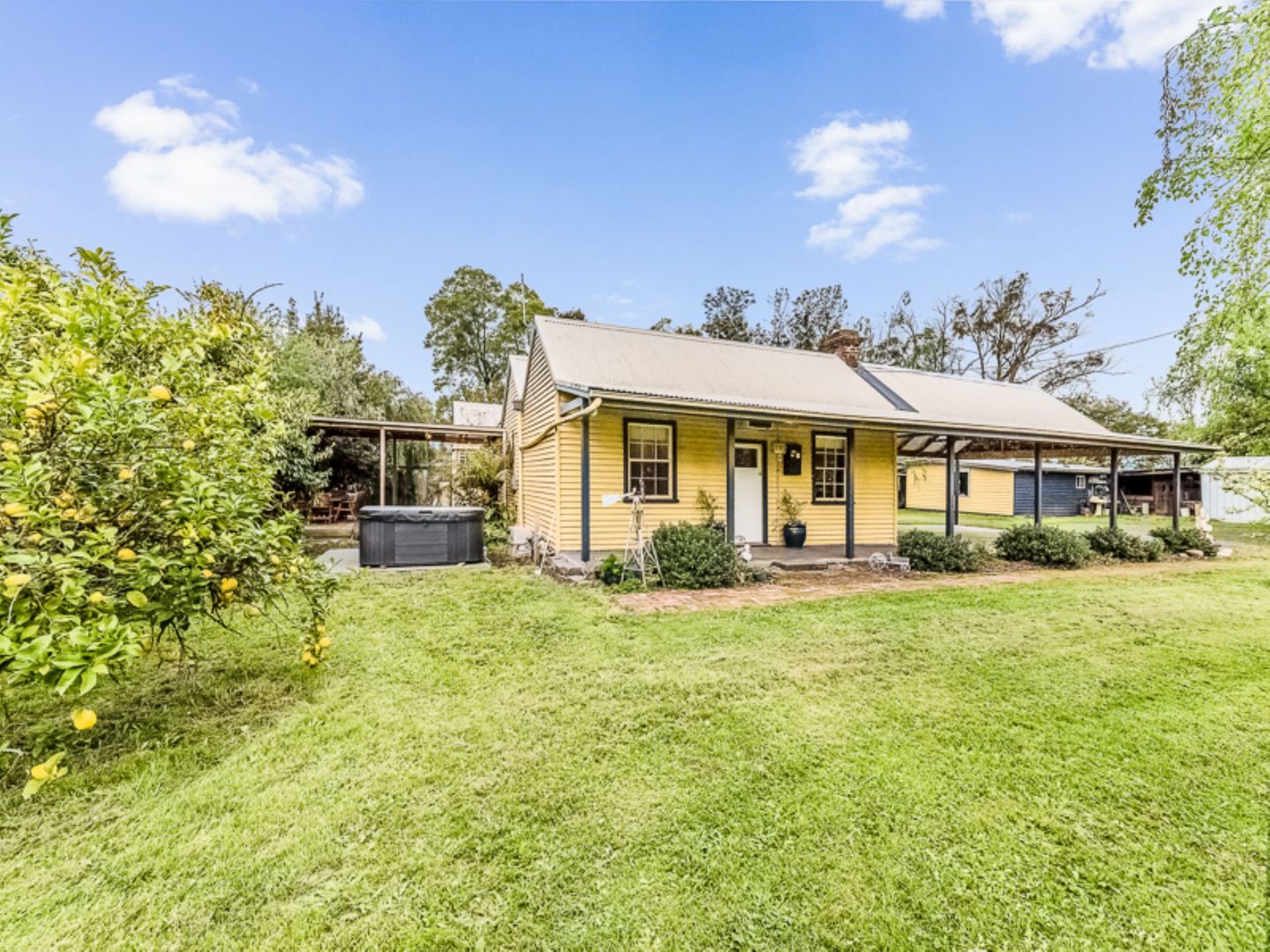 285 MAIN SOUTH ROAD, Drouin VIC 3818, Image 1