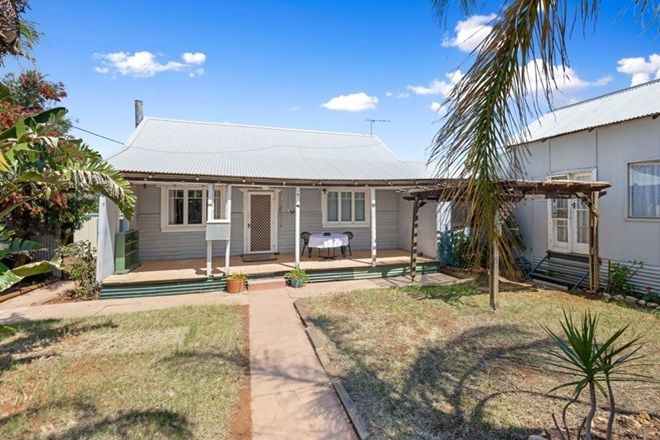 Picture of 10 Plumer Street, WILLIAMSTOWN WA 6430