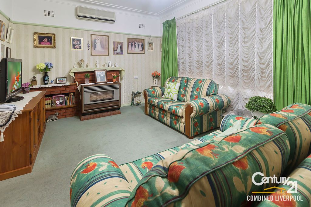 9 Amalfi Street, Lurnea NSW 2170, Image 1