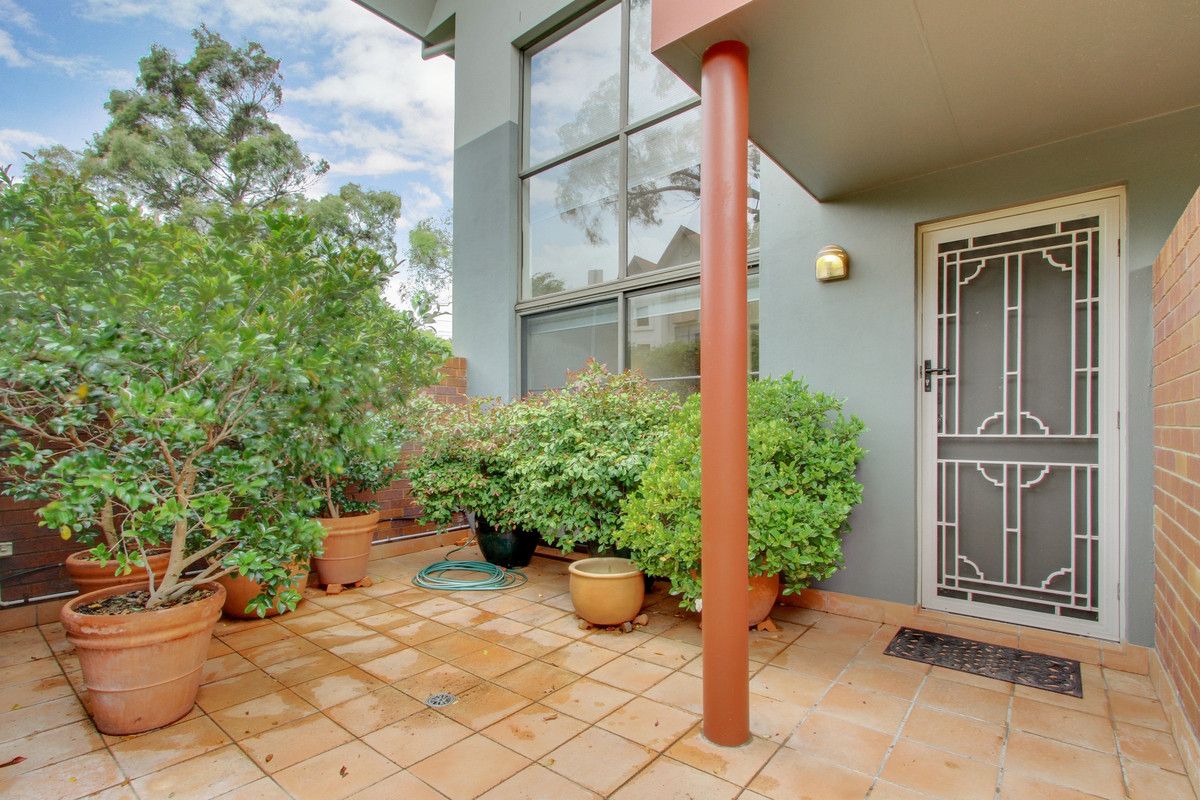 1/1 Eldridge Crescent, Garran ACT 2605, Image 1