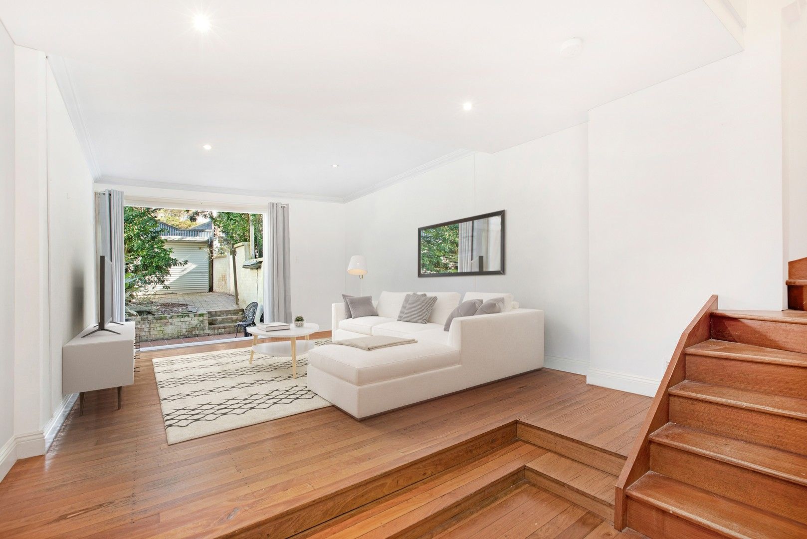3 bedrooms House in 98 Burren Street ERSKINEVILLE NSW, 2043