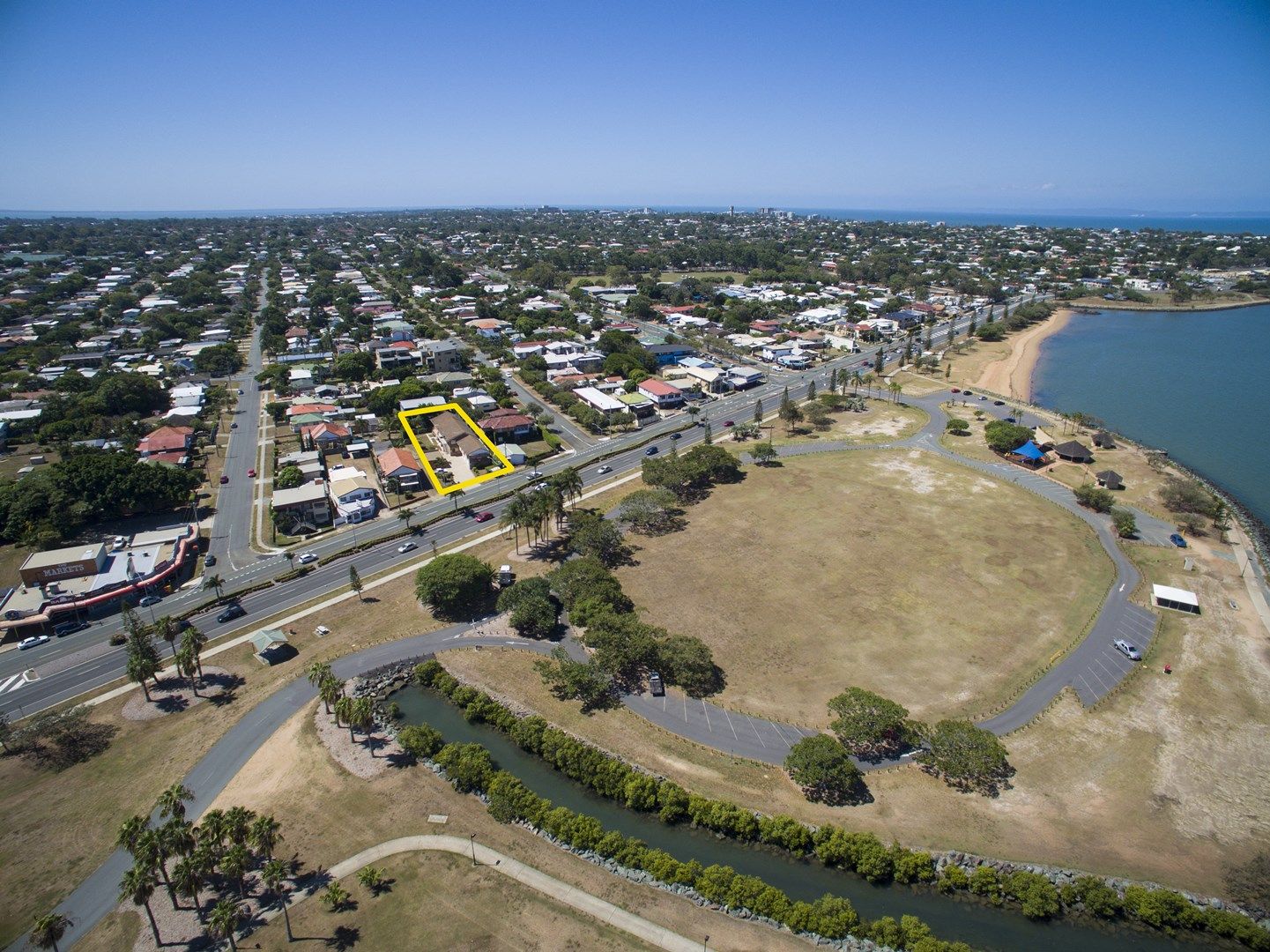 2/124 Hornibrook Esplanade, Clontarf QLD 4019, Image 0