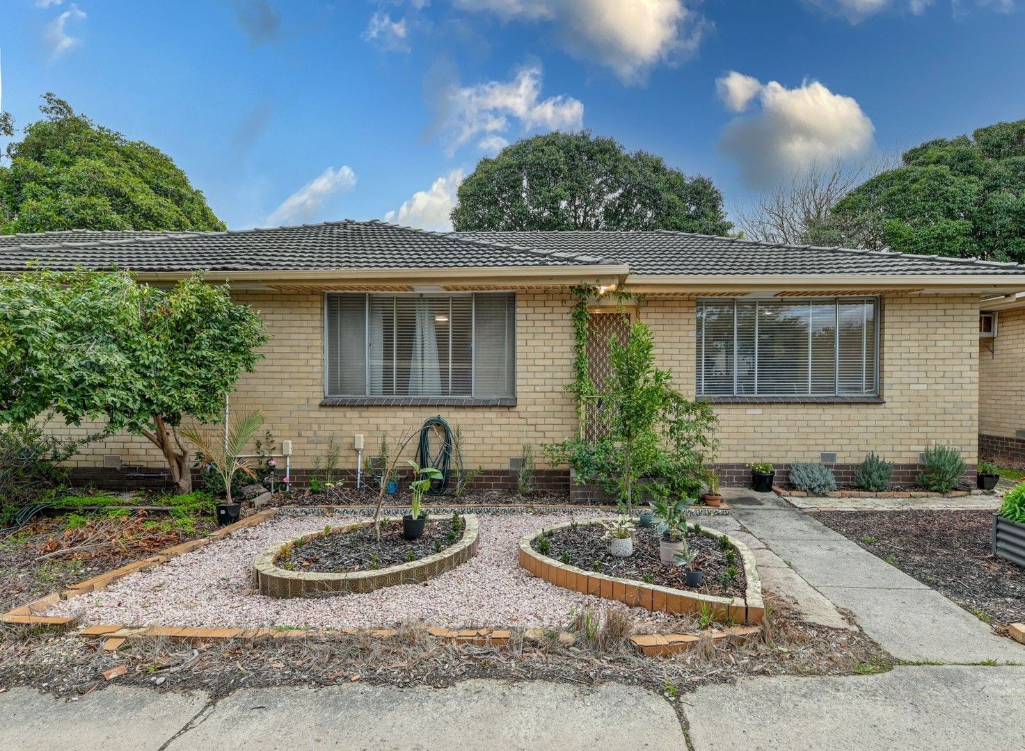 2 bedrooms Apartment / Unit / Flat in 7/24 Harrison Street MITCHAM VIC, 3132